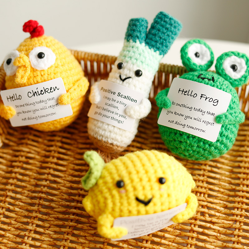 Muñeca de lana de felpa hecha  - Renewable Energy Resources reseña y precio